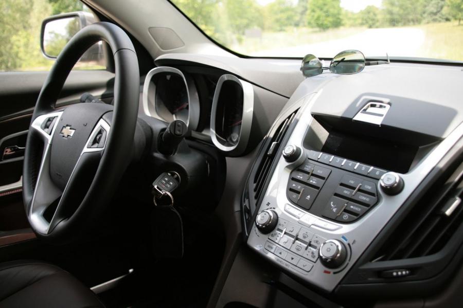  Chevrolet Equinox 2010 года  (фото 33 из 56)